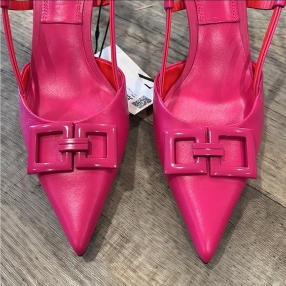 ✨SALE ✨ZARA SLINGBACK LEATHER HEELS ✨SALE ✨ main image 3